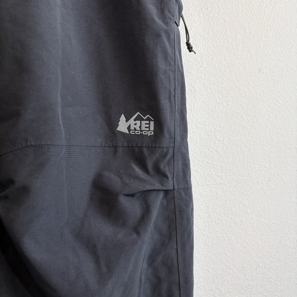 REI Co-Op Peak 2L Snow Bib Overalls Mens Medium Black Sking Snow Boarding - Picture 3 of 13